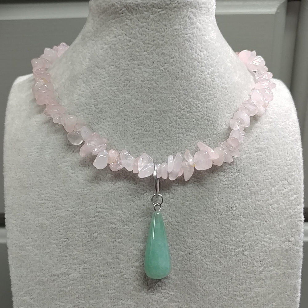 Rose Quartz Chip Beaded Necklace Aventurine Pendant Natural Gemstone Crystal